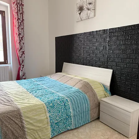 Апартаменты Modern 1st Floor With Balcony - Casa Berto *