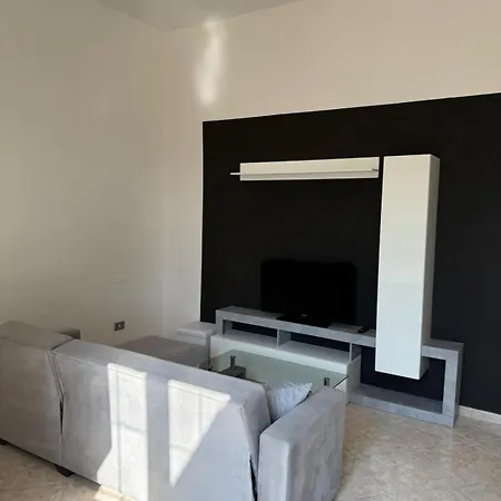 Modern 1st Floor With Balcony - Casa Berto Апартаменты Тринитаполи