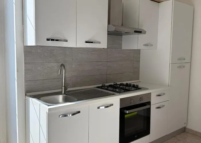 Modern 1st Floor With Balcony - Casa Berto *
