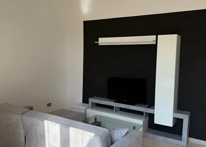 Modern 1st Floor With Balcony - Casa Berto Апартаменты Тринитаполи
