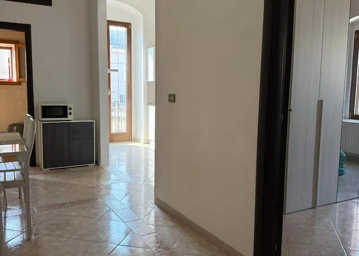 Modern 1st Floor With Balcony - Casa Berto * Тринитаполи