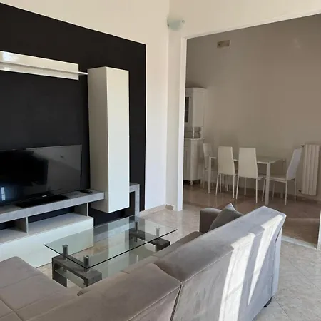 公寓 Modern 1st Floor With Balcony - Casa Berto